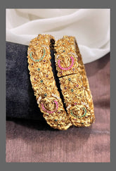 Antic Small detailing Bangle - BG00109